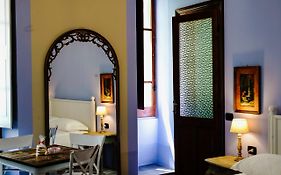 Sofia Family Suites